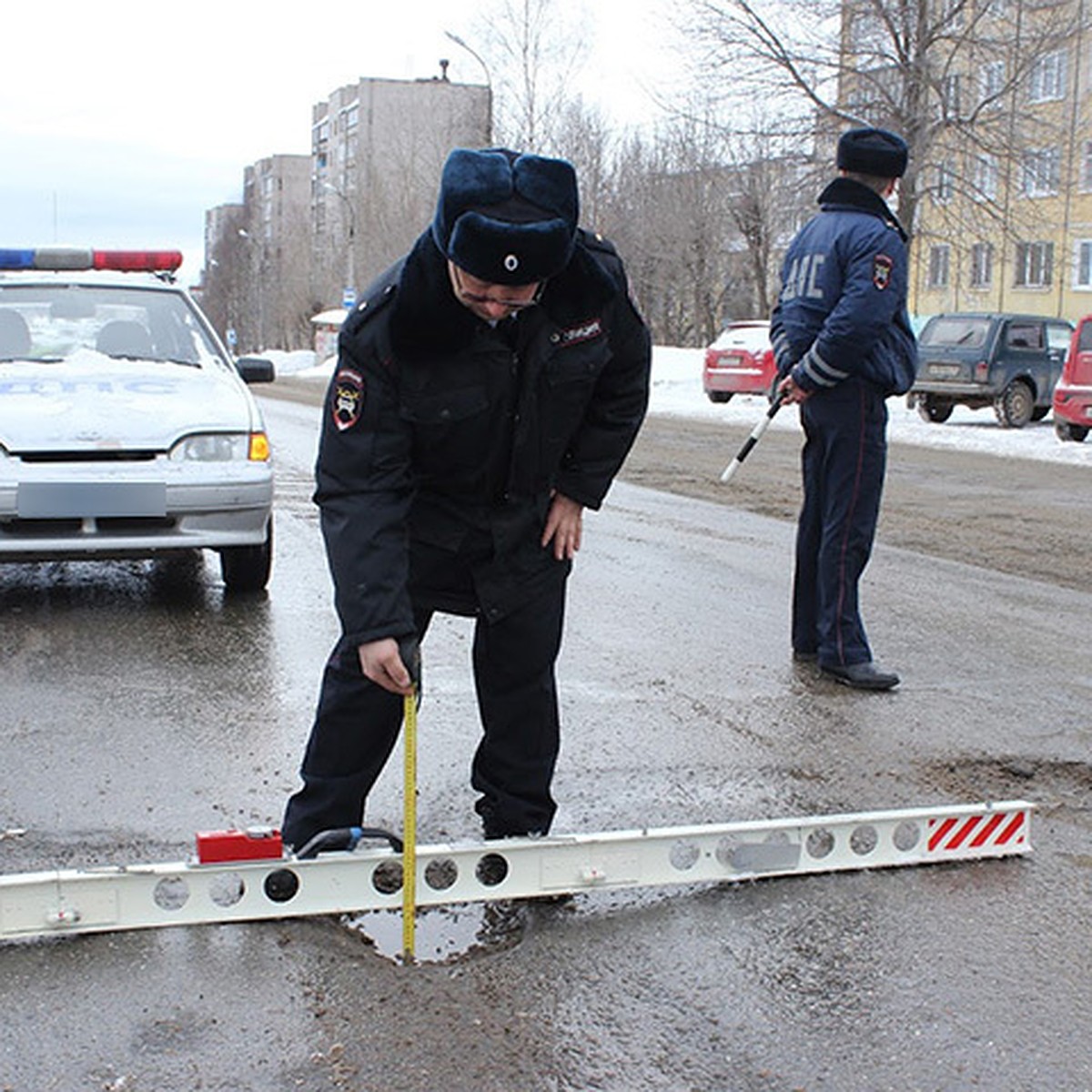 Ямы в Ижевске: Пожалуйтесь сейчас, и дорогу отремонтируют в течение 10 дней  - KP.RU