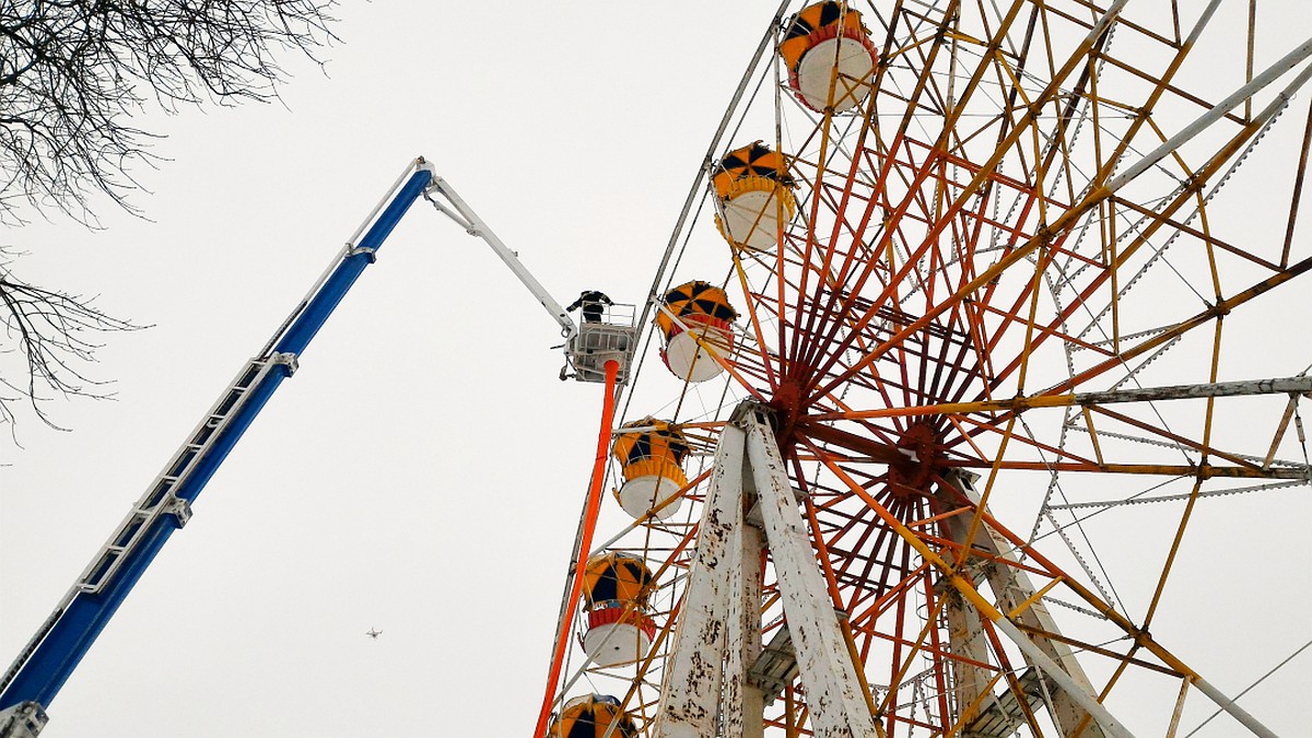 50-метровое колесо обозрения в Твери: не бойтесь, вас спасут - KP.RU