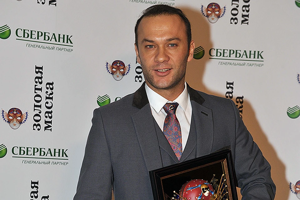 Актер Дмитрий Ермак стал лауреатом премии "Золотая маска" в номинации "Лучшая мужская роль в оперетте/мюзикле".