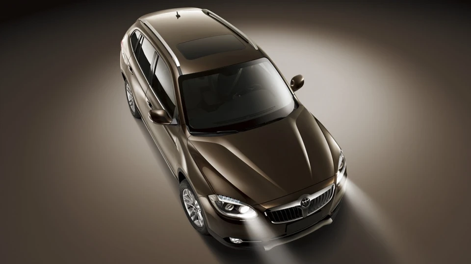 В 2014 г. на российском рынке появились: городской кроссовер Brilliance V5, флагман модельного ряда Brilliance в России. Фото Brilliance