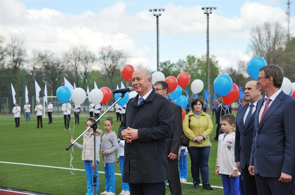 Николай Меркушкин на отремонтированном стадионе