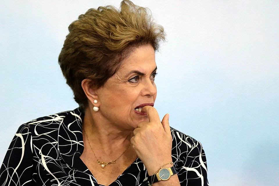 Президента Бразилии Дилму Руссефф с четверга все-таки отстраняют от власти.