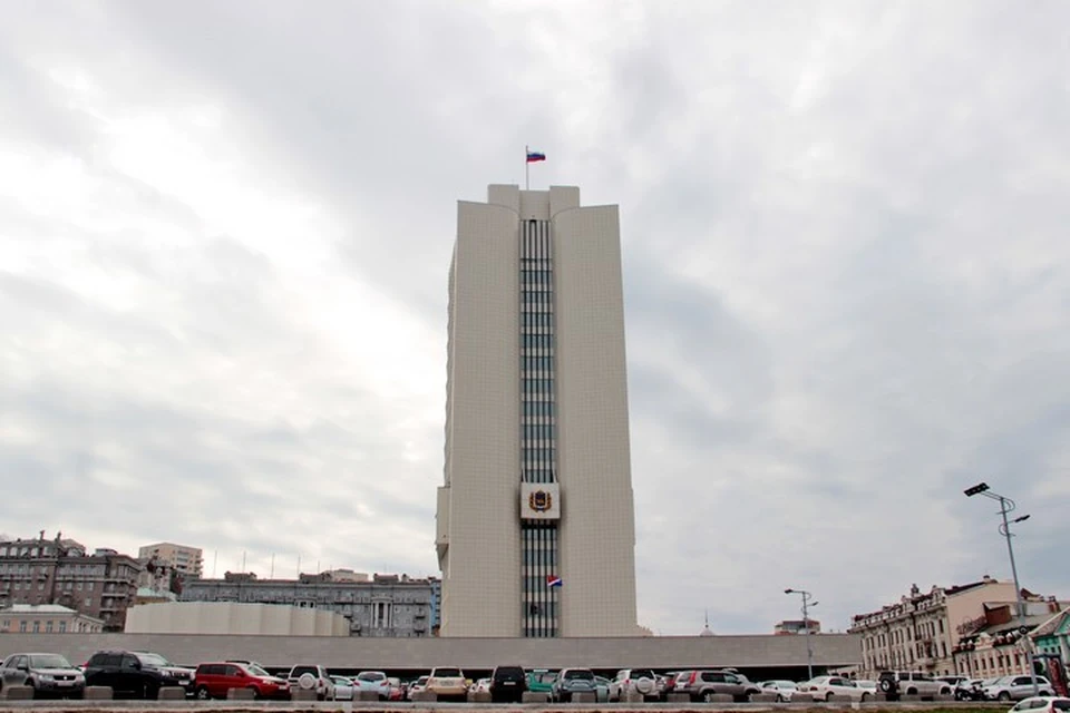 Сразу несколько десятков чиновников разных уровней власти получили звонки с просьбами о перечислении денег на счет.