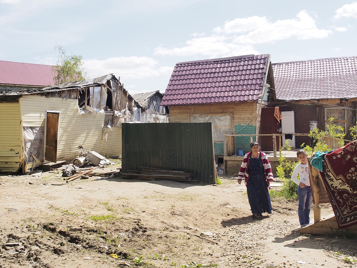 С жителей национального поселка в Плеханово взыскали 400 тыс. рублей - KP.RU