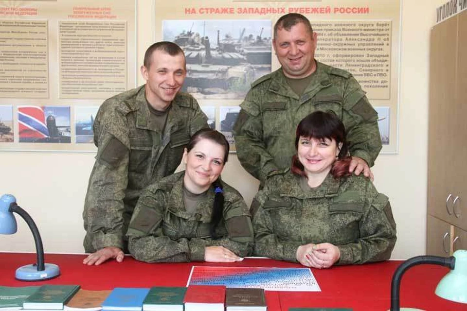 Семейство Монотейкиных-Косенко на военную службу решили пойти в полном составе.