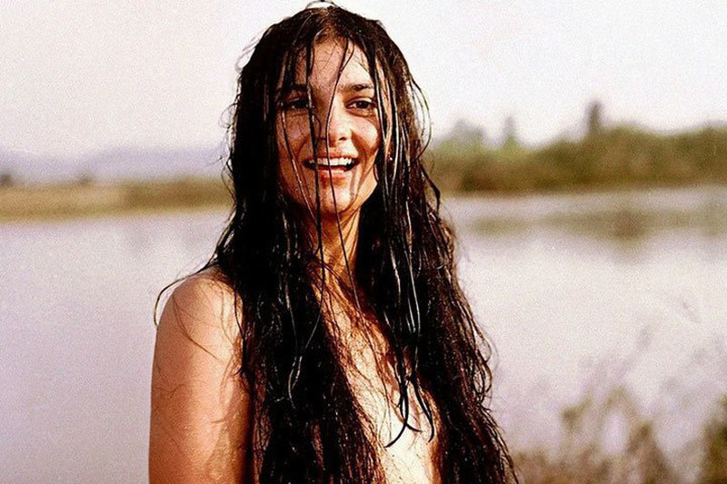 Светлана Тома в фильме «Табор уходит в небо»
