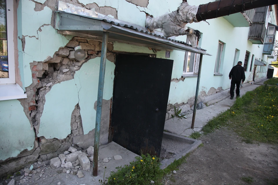 Из злополучного дома на Элеваторной, 31 в Тюмени решили выехать пока два человека