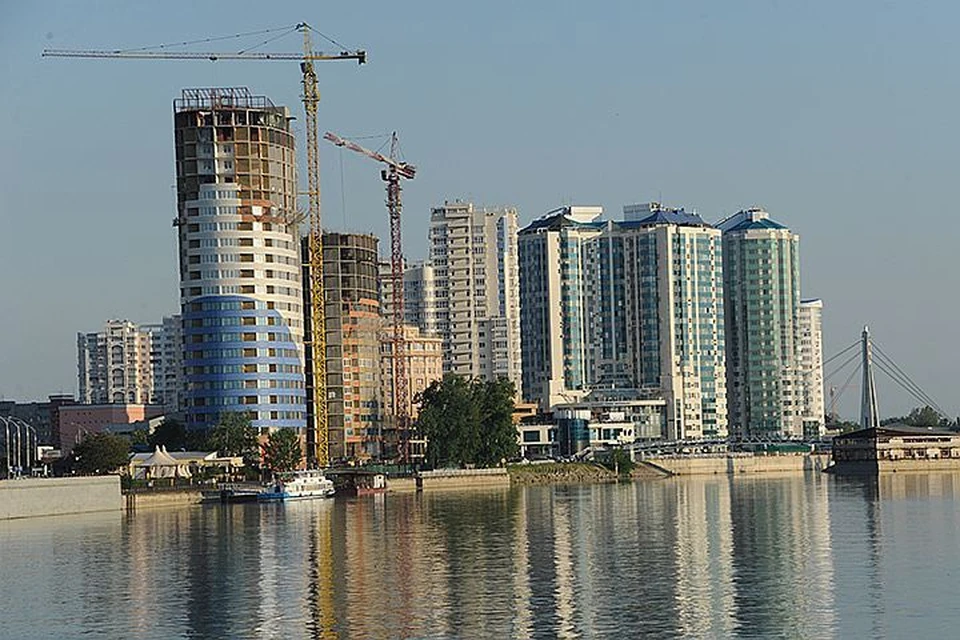 Элитные новостройки в Москве подорожали, а особняки на Рублевке подешевели