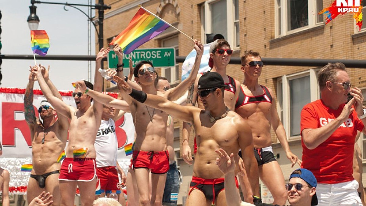 Жағажайдағы жалаңаш бейне