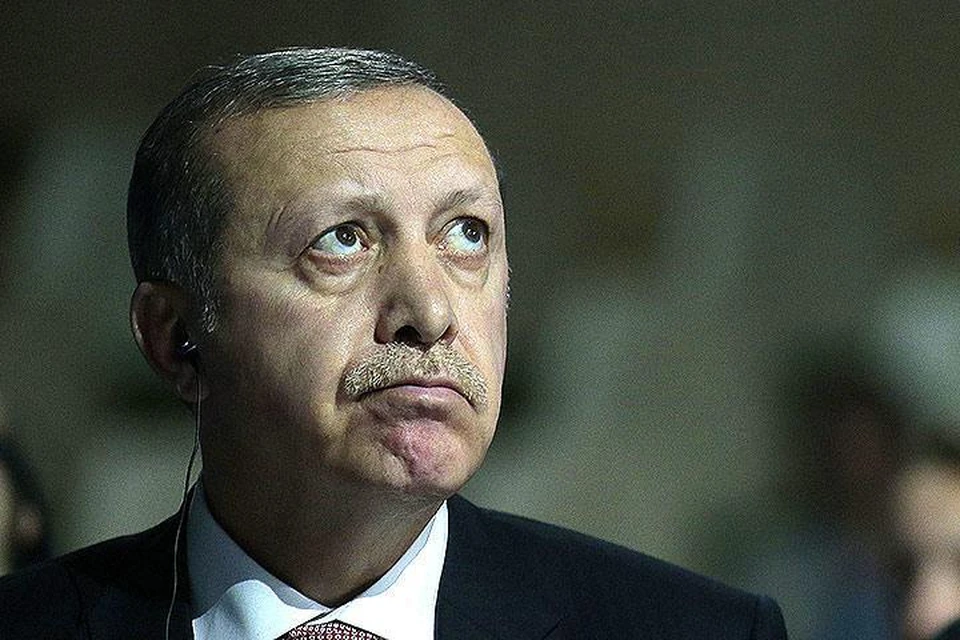 Эрдоган в обращении к гражданам призвал своих сторонников выйти на улицы, чтобы "защитить демократию"