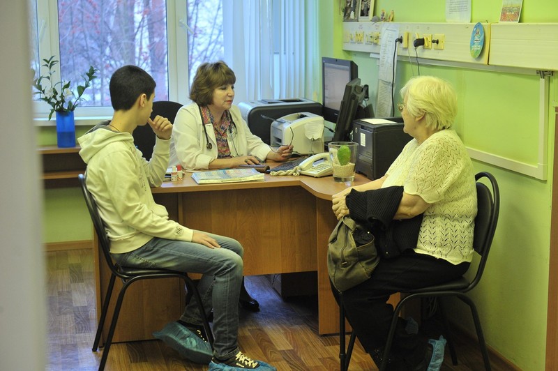 Чтобы сменить участкового терапевта нужно правильно выбрать время