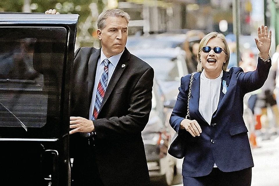Хиллари падает в обморок не впервые: в 2012 году она внезапно потеряла сознание и получила сотрясение мозга.