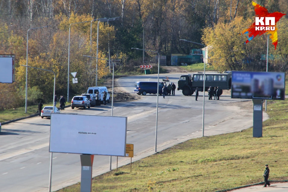 Рано утром 23 октября жители "Цветов" слышали странные хлопки, похожие на выстрелы.