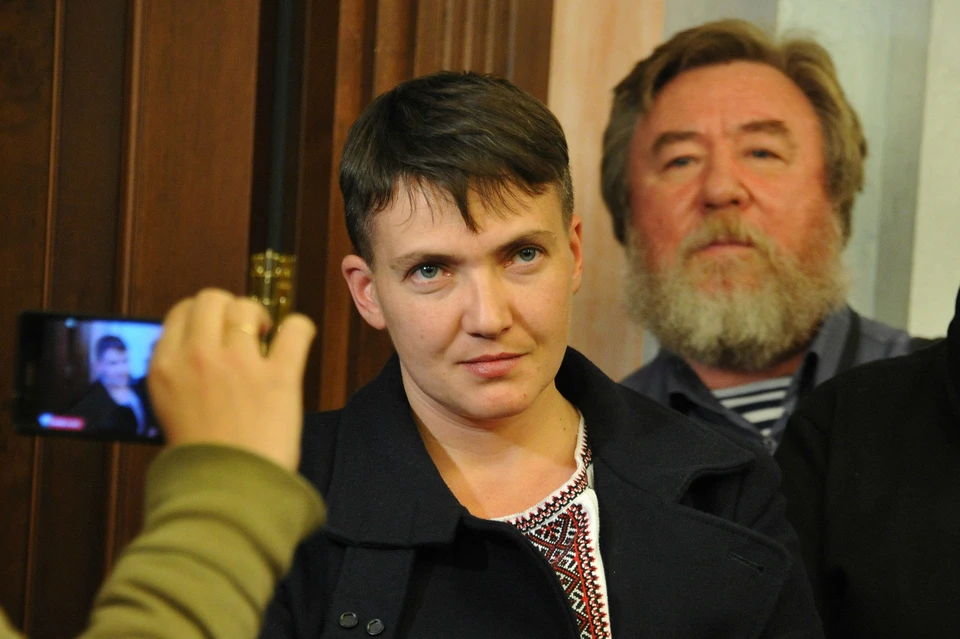 Надежда Савченко пригласила корреспондента «Комсомолки» Николая Варсегова в Луганск.