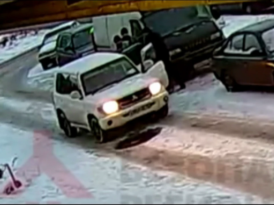 Скриншот с видео.