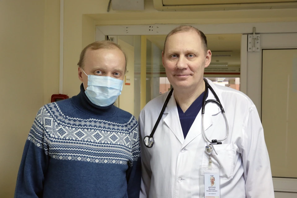 Пациент до конца жизни будет наблюдаться у специалистов и принимать иммунодепрессанты. Справа: кардиолог Дмитрий Доронин. Фото: предоставлено СФБМИЦ имени академика Е. Н. Мешалкина