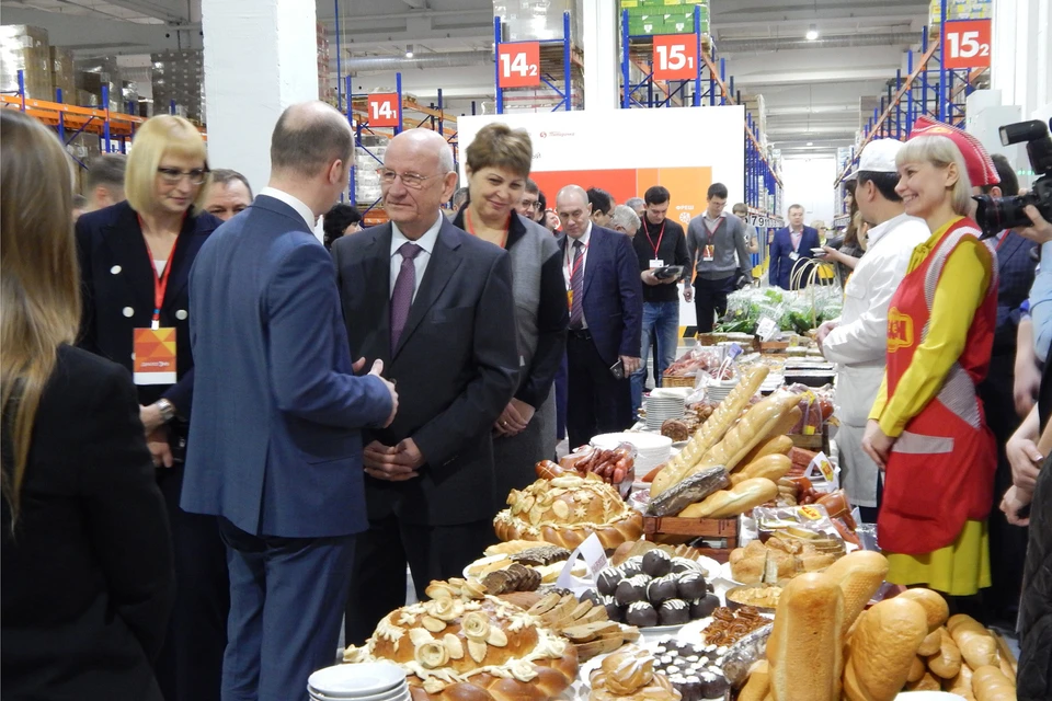 Доля местных товаров в сети составляет 27 процентов и будет расти. Фото: Екатерина САРЫЧЕВА