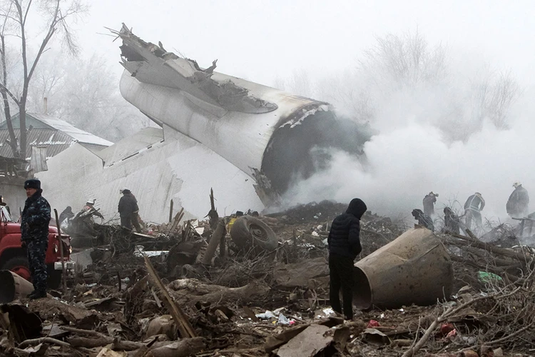 Авиакатастрофа в Киргизии: самолет из Турции упал на жилые дома | НКК