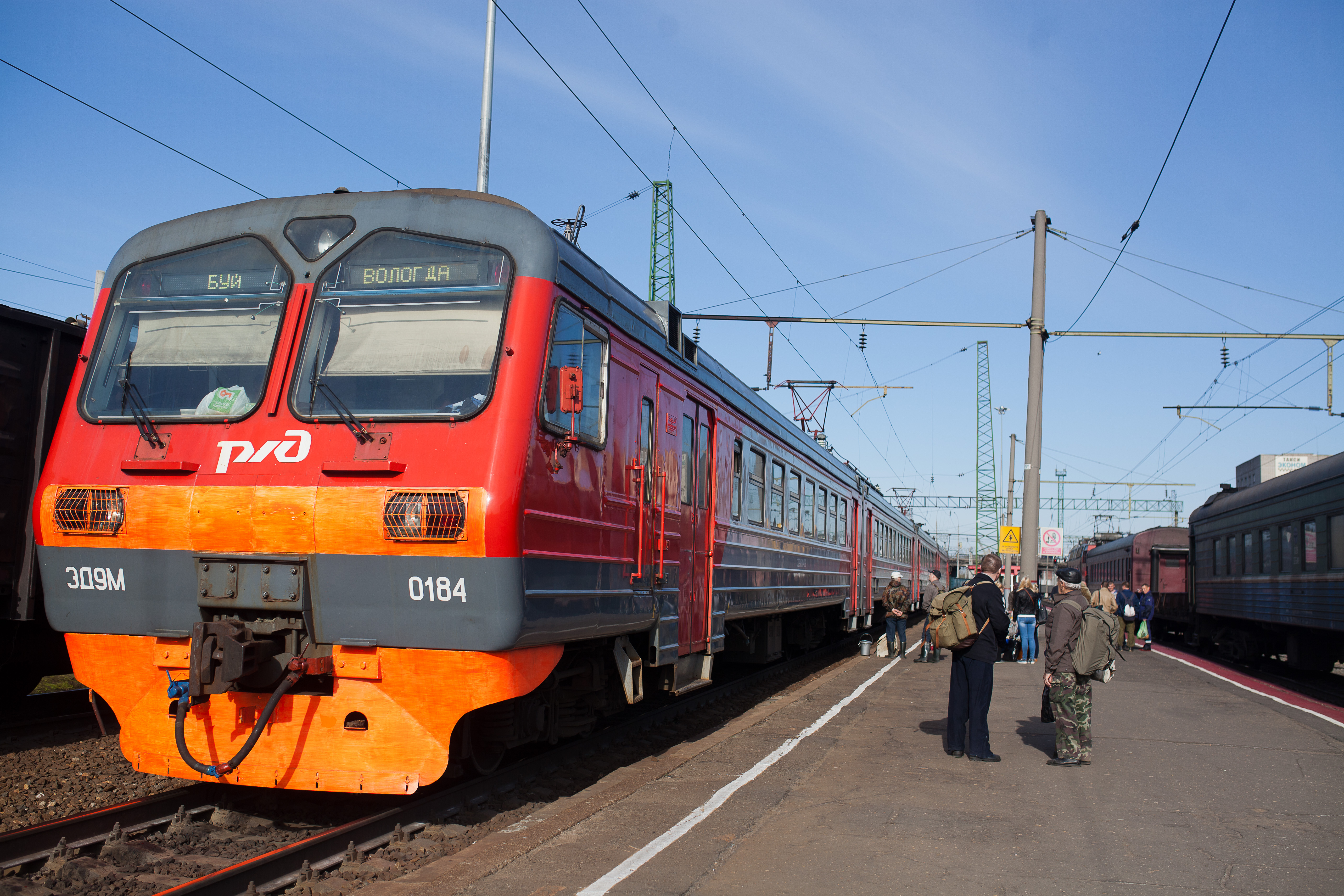 Пригородные электрички вологды. Пригородные поезда Вологда. Электричка Вологда. Пригородный поезд. Электрички Вологда Череповец.