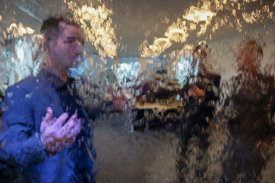 Один из офисных водопадов.