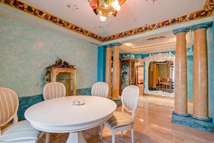 Сейчас квартира знаменитости пустует ФОТО: соцсети