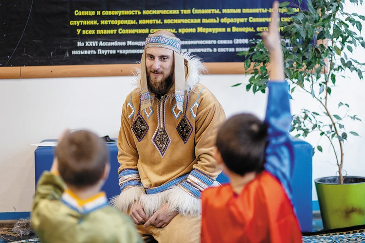 Мир детства в традиционной культуре народов России