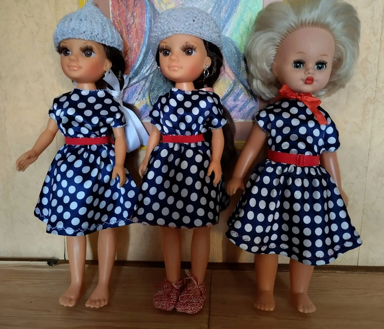 Айза Анохина надела платье советской куклы, решили фанаты
