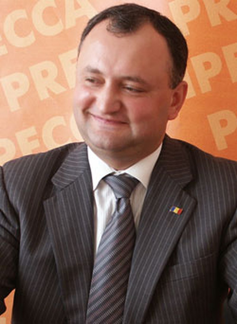 Игорю Додону нравится, когда о нем шутят кавээнщики.