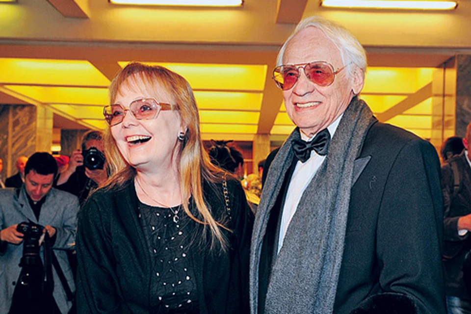Владимир  Наумов и Наталия Белохвостикова считаются одной из самых крепких кинематографических семей. Они вместе почти 40 лет.