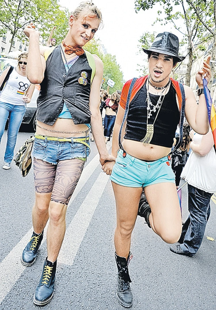 Франция пала под натиском гей-революции. Мы - следующие? Часть 2 - KP.RU
