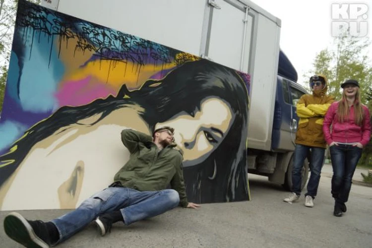 Жыныстық және күш жаттығулары Люси Лоулесспен секс көріністері