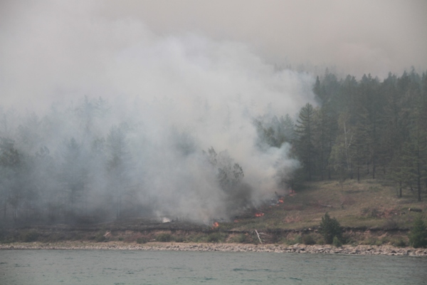 Отдыхающие на Байкале не пострадали, из опасной зоны людей вовремя эвакуировали.