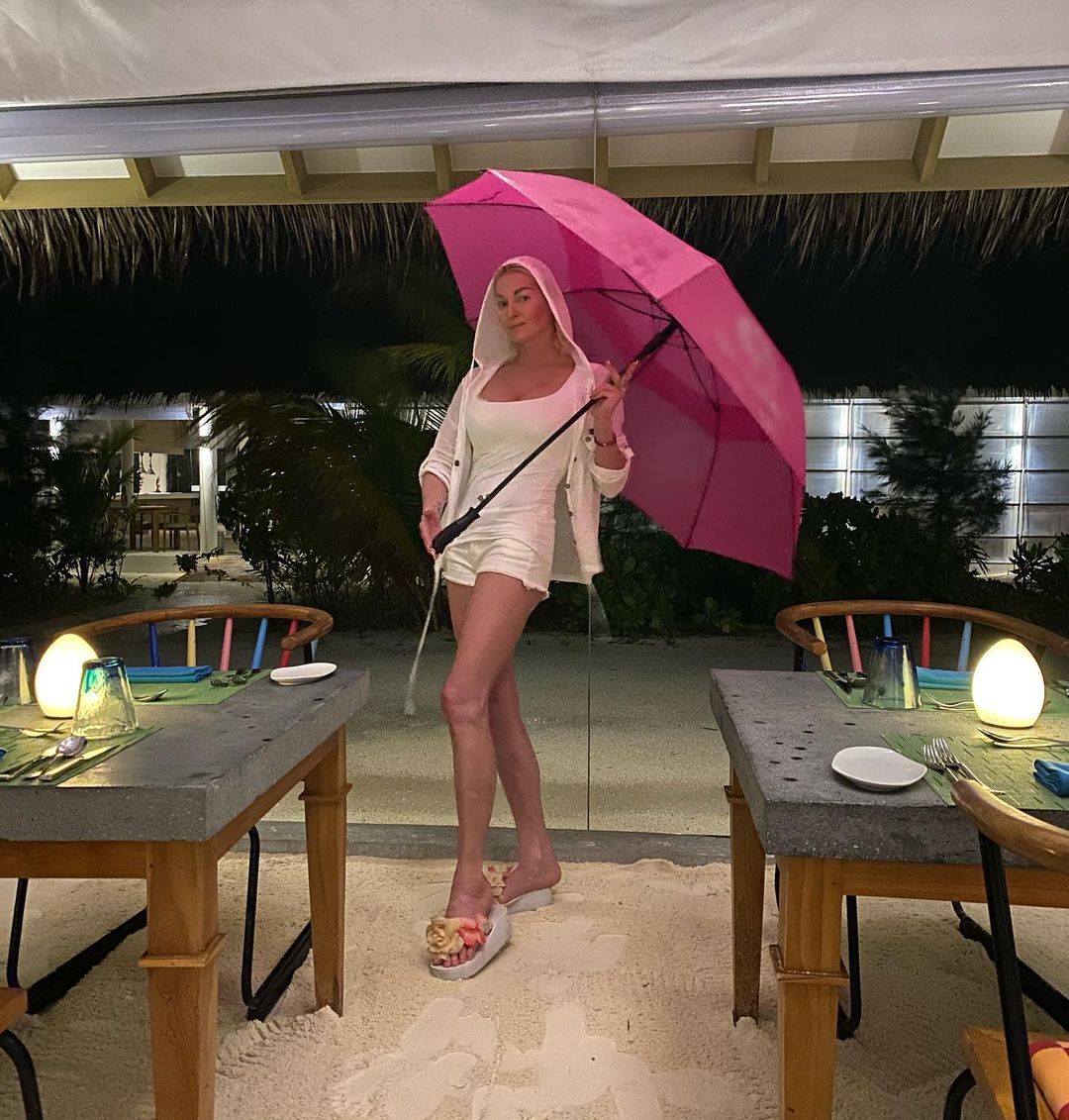 Мы с любимым прилетели отдохнуть, сбежав от всех!